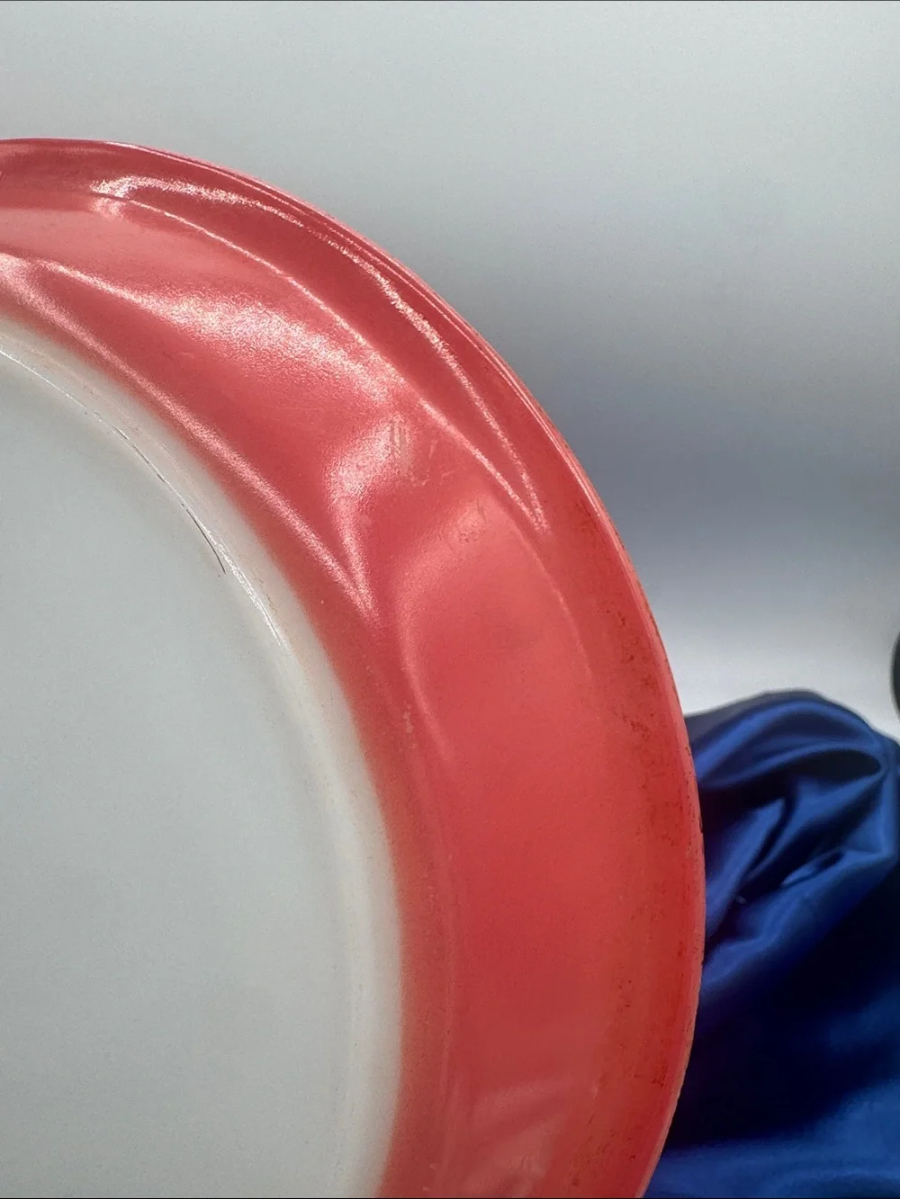 Pyrex #909 9-inch Pie Plate “Flamingo” made in USA